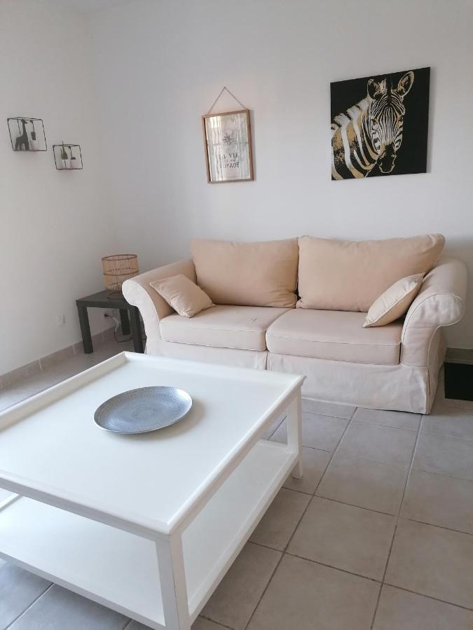 Marina à Aigues Mortes - GARD Extérieur photo